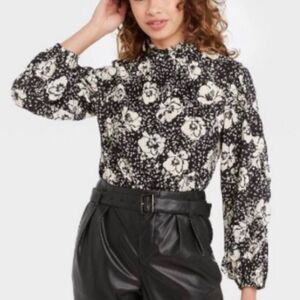 😊3/$30 NWT WHO WHAT WEAR lightweight Floral Print Balloon Long Sleeve Top Sz XS